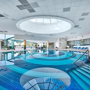 https://hotel-club-la-font-des-horts.fr-provencehotel.com